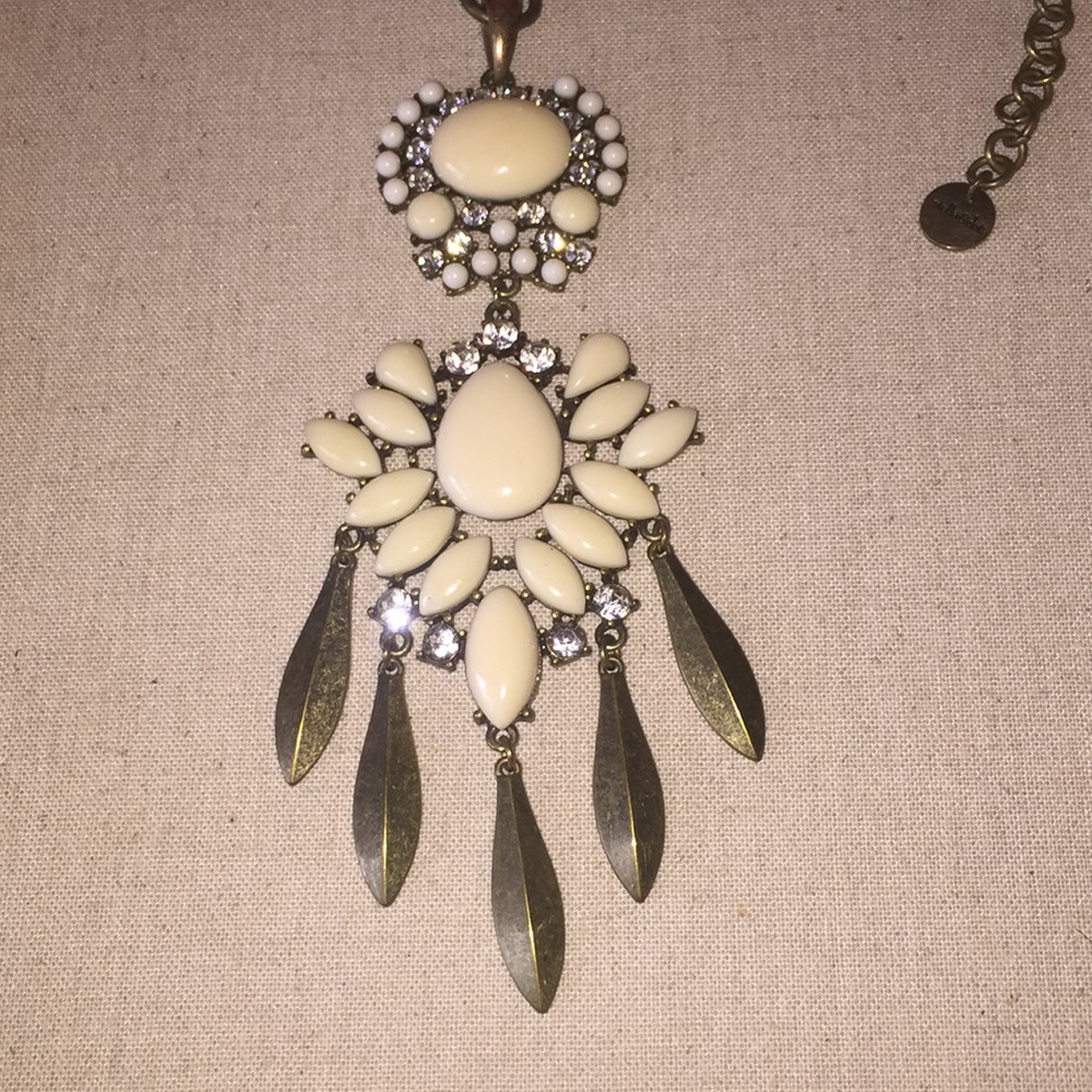 Stella and Dot Mallorca Necklace